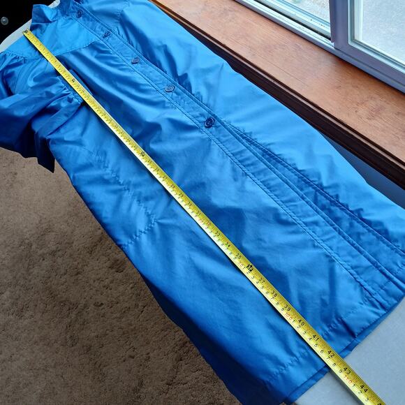 Lot One Cobalt Blue Vintage Nylon Raincoat Medium button up belt pockets - Picture 13 of 15